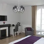 Chateau De La Folie 4*