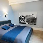 Bed & Breakfast Chateau De La Folie