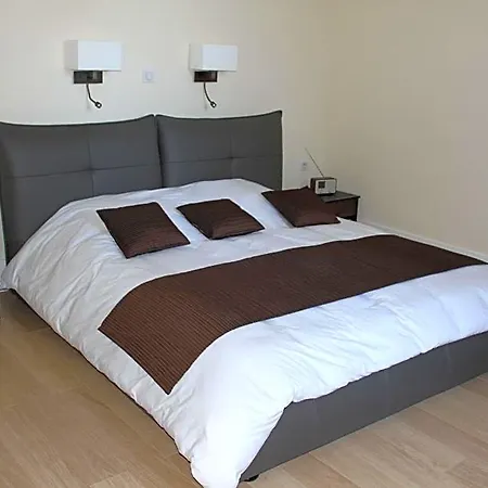 Chateau De La Folie 4* Trie-Château