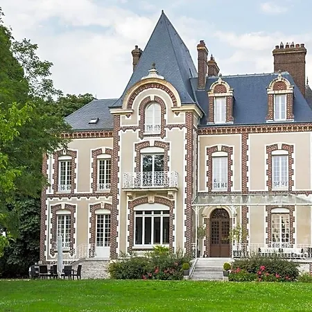 Chateau De La Folie B&B 4*