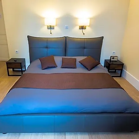 B&B Chateau De La Folie 4*