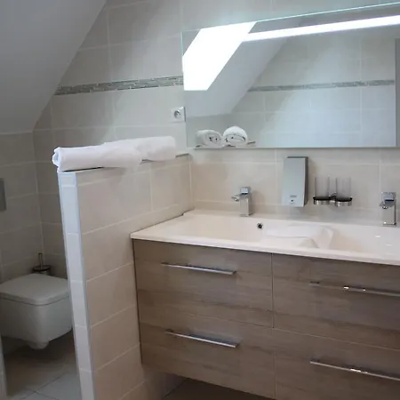 Chateau De La Folie 4*