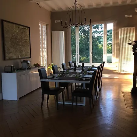 Bed & Breakfast Chateau De La Folie 4*