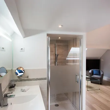 Bed & Breakfast Chateau De La Folie