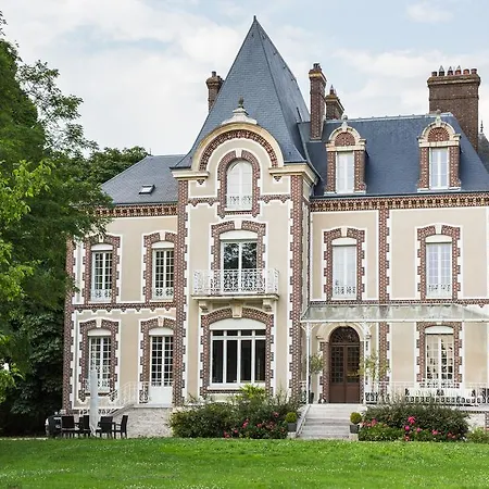 Chateau De La Folie