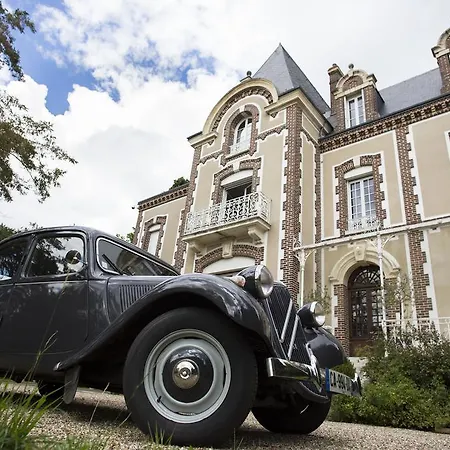 Chateau De La Folie Trie-Château