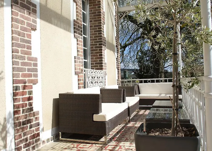 Chateau De La Folie 4* Trie-Chateau