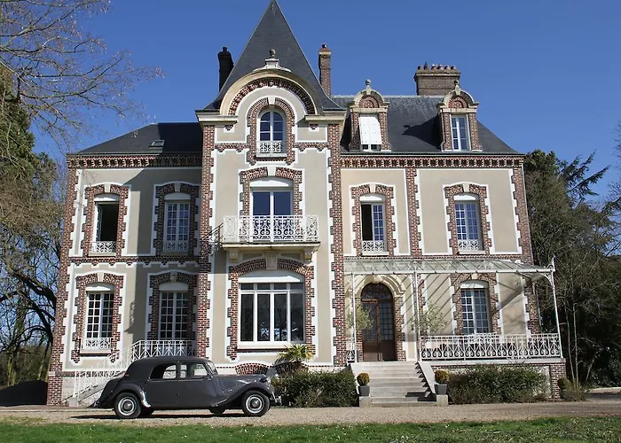 Chateau De La Folie Bed & Breakfast Trie-Chateau