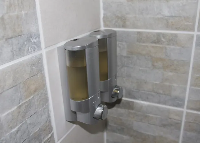 Bed & Breakfast Chateau De La Folie 4*