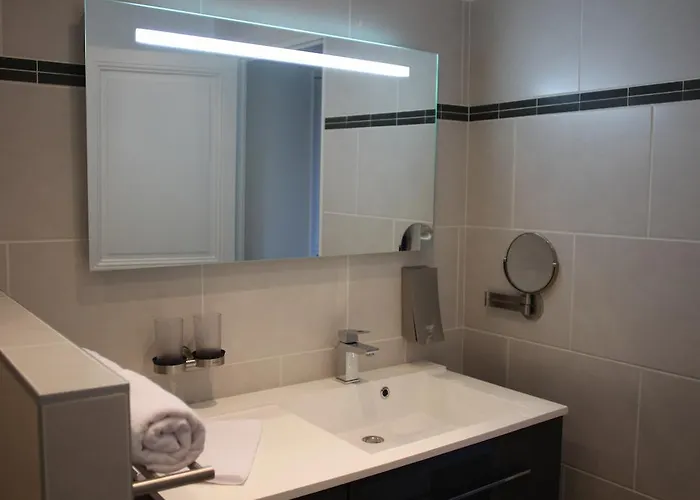 Chateau De La Folie 4*