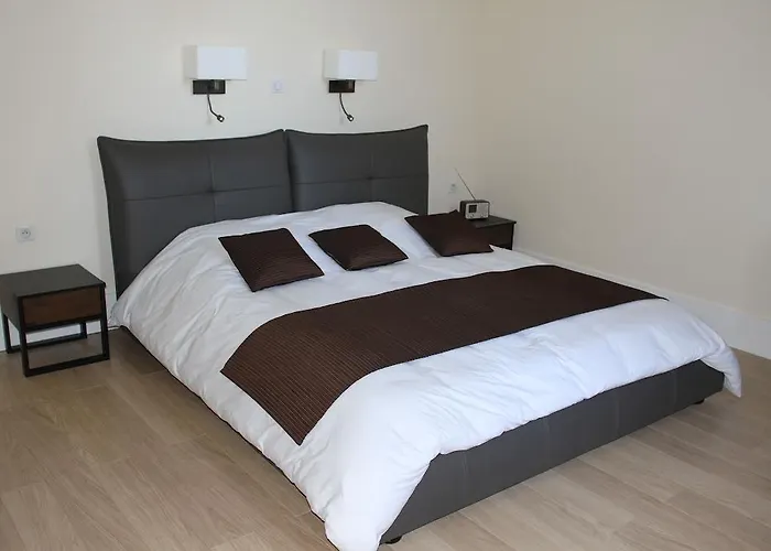 Bed & Breakfast Chateau De La Folie